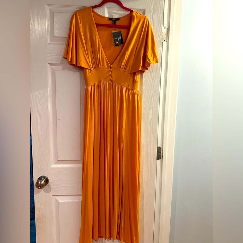 NWT forever 21 maxi dress in yellow gold